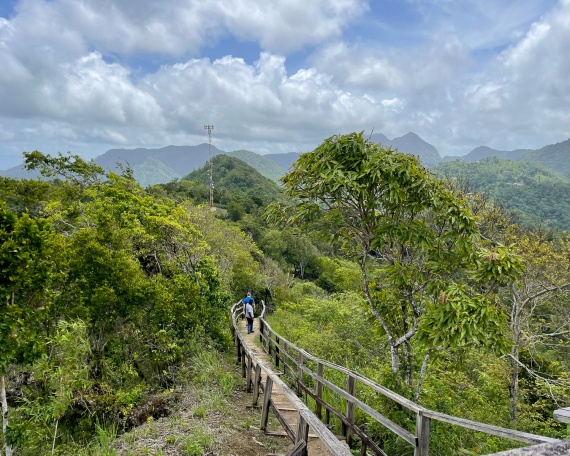 Moroon-Hiking-Trail